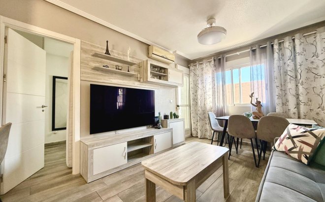 Resale - Apartment -
Torrevieja - PARQUE DE LAS NACIONES