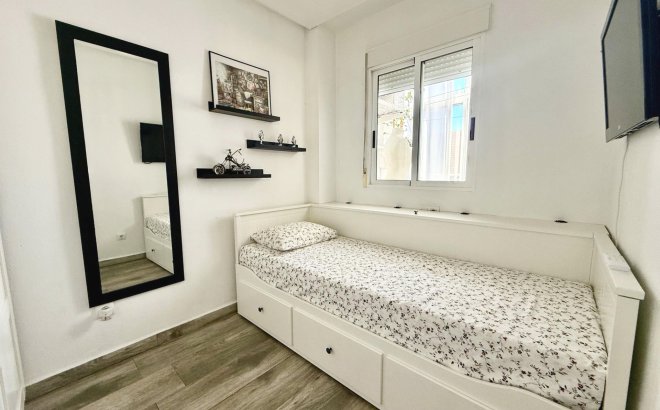 Resale - Apartment -
Torrevieja - PARQUE DE LAS NACIONES