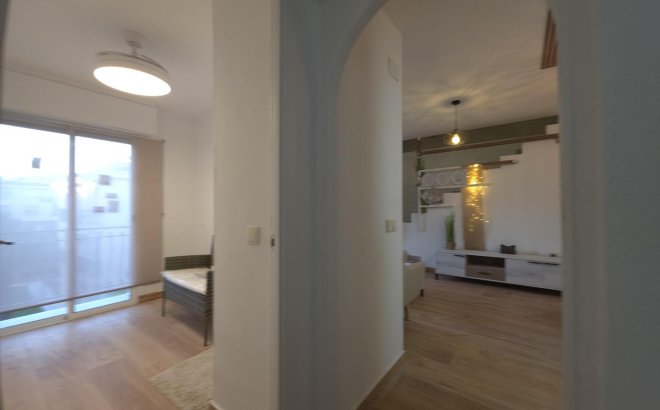 Revente - Penthouse -
Torrevieja - Cala Ferris