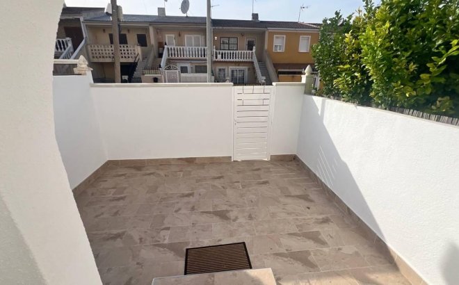 Resale - Town House -
Torrevieja - Los Balcones - Los Altos del Edén