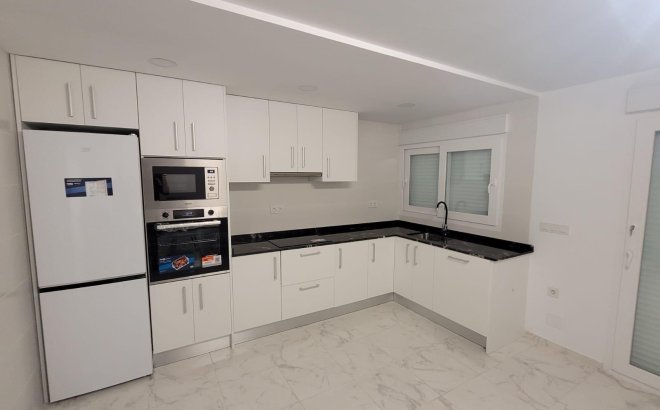 Resale - Town House -
Torrevieja - Los Balcones - Los Altos del Edén