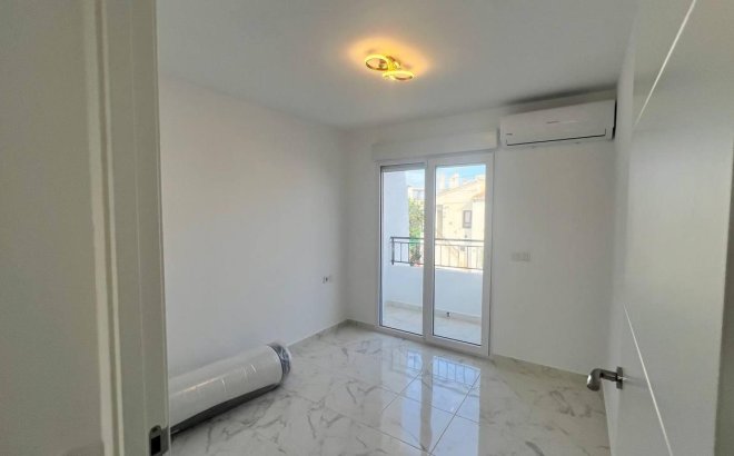 Resale - Town House -
Torrevieja - Los Balcones - Los Altos del Edén