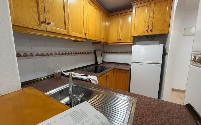 Resale - Apartment -
Torrevieja - Habaneras