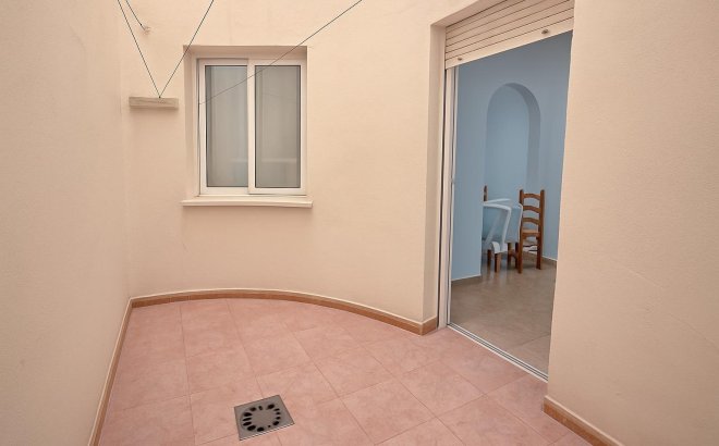 Resale - Apartment -
Torrevieja - Habaneras