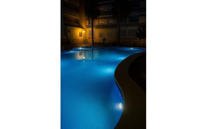 Resale - Apartment -
Torrevieja - Habaneras