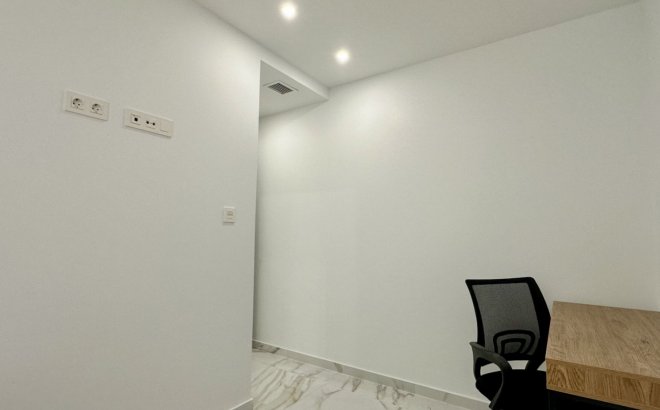 Resale - Apartment -
Torrevieja - Costa Blanca