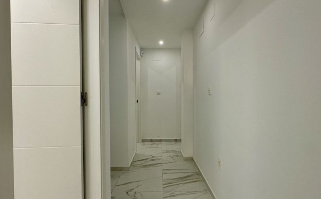 Resale - Apartment -
Torrevieja - Costa Blanca