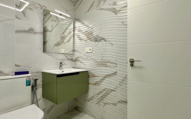 Resale - Apartment -
Torrevieja - Costa Blanca