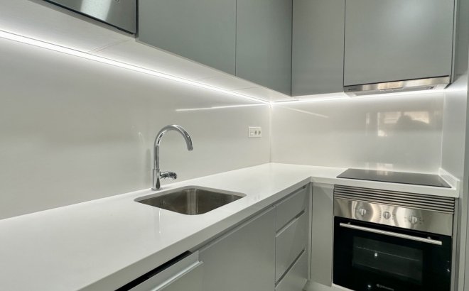 Resale - Apartment -
Torrevieja - Costa Blanca