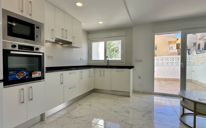 Resale - Town House -
Torrevieja - Costa Blanca