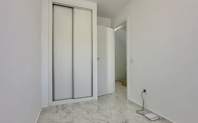 Resale - Town House -
Torrevieja - Costa Blanca