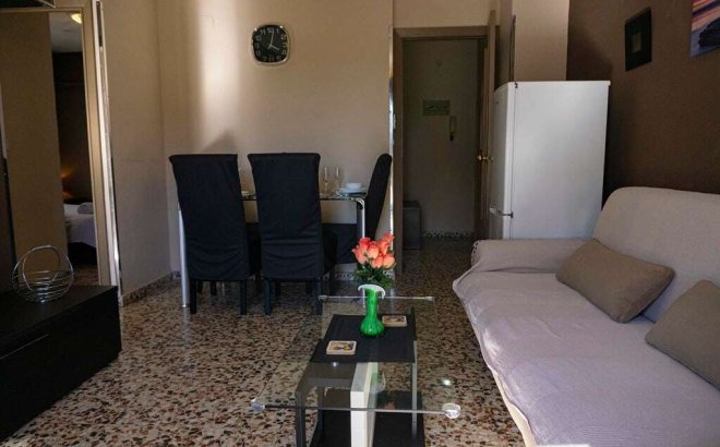 Resale - Apartment -
Punta Prima - Costa Blanca