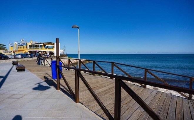 Resale - Apartment -
Punta Prima - Costa Blanca