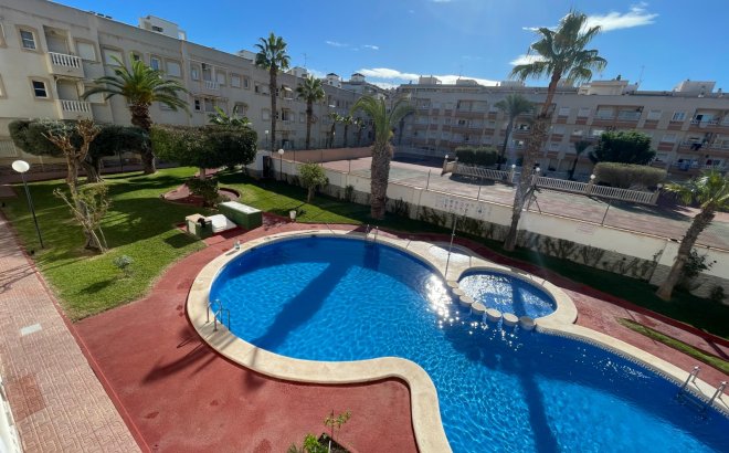 Resale - Apartment -
Torrevieja - Costa Blanca
