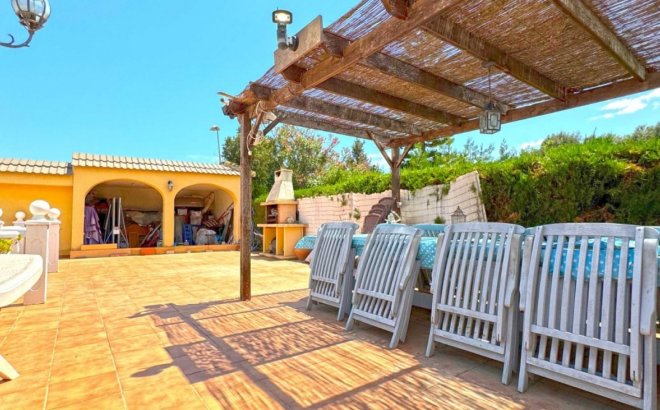 Resale - Villa -
Torrevieja - Los Balcones