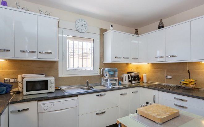 Resale - Villa -
Torrevieja - Los Balcones