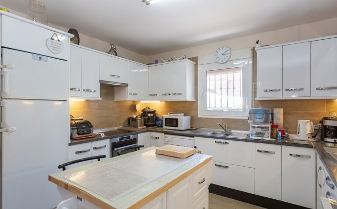 Resale - Villa -
Torrevieja - Los Balcones