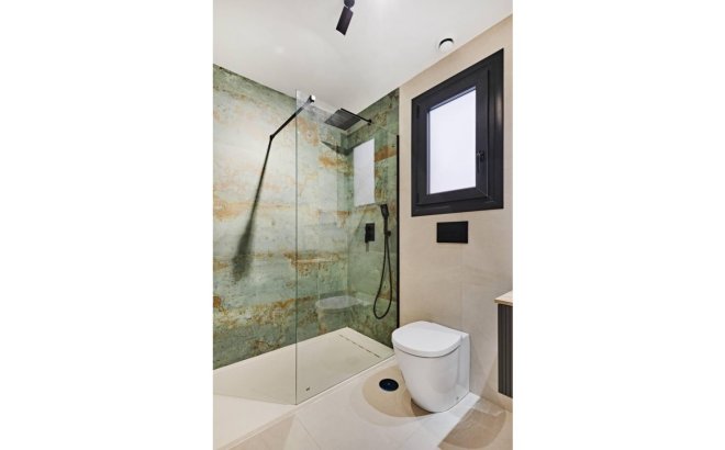 Herverkoop - Appartement -
Torrevieja - Costa Blanca