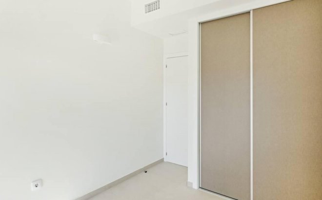 Herverkoop - Appartement -
Torrevieja - Costa Blanca