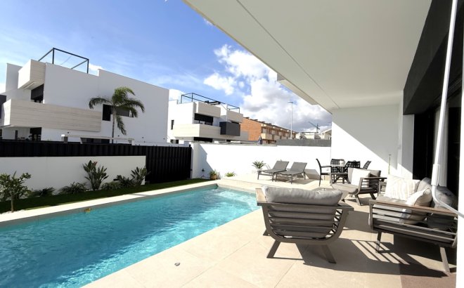 Resale - Apartment -
Pilar de la Horadada - Costa Blanca