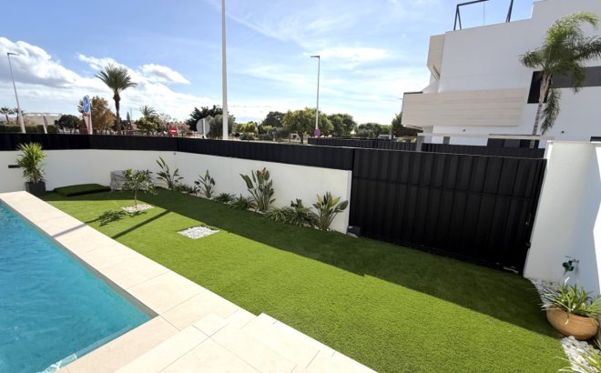 Resale - Apartment -
Pilar de la Horadada - Costa Blanca