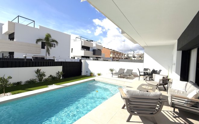 Resale - Apartment -
Pilar de la Horadada - Costa Blanca
