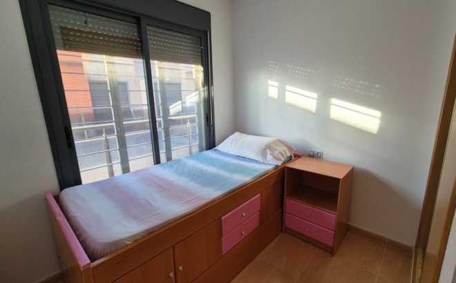 Resale - Dúplex -
Torrevieja - Costa Blanca