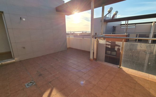 Resale - Dúplex -
Torrevieja - Costa Blanca