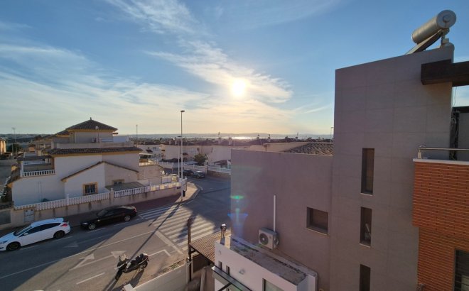 Resale - Dúplex -
Torrevieja - Costa Blanca