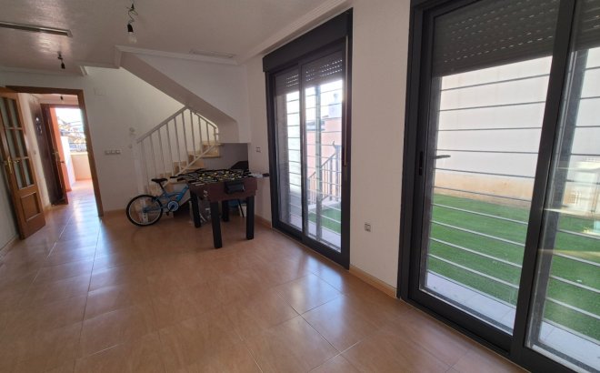 Resale - Dúplex -
Torrevieja - Costa Blanca