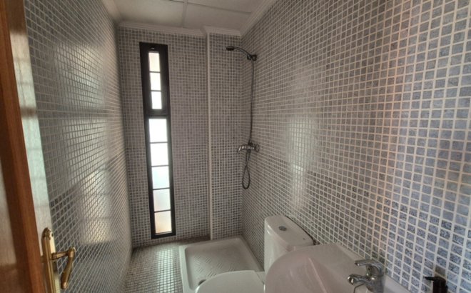 Resale - Dúplex -
Torrevieja - Costa Blanca