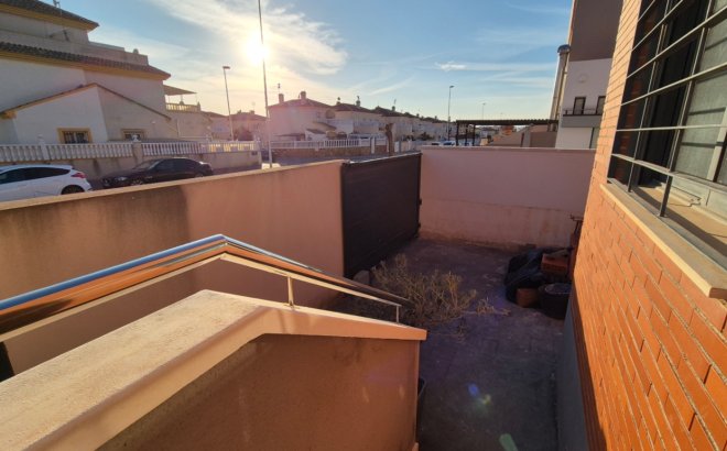 Resale - Dúplex -
Torrevieja - Costa Blanca