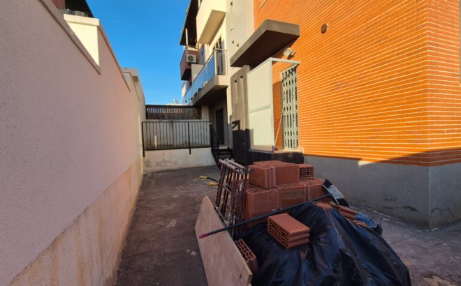 Resale - Dúplex -
Torrevieja - Costa Blanca