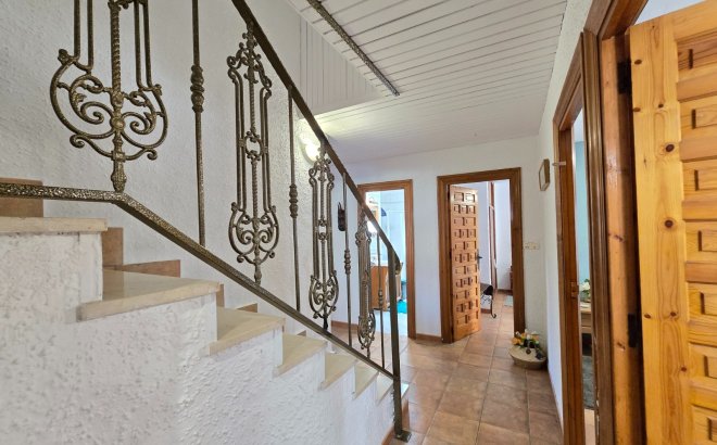 Resale - Villa -
Orihuela Costa - Costa Blanca