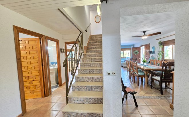 Resale - Villa -
Orihuela Costa - Costa Blanca