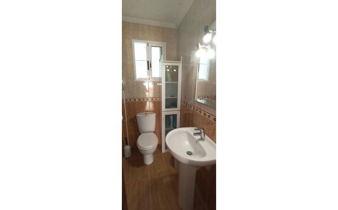 Resale - Bungalow -
Orihuela Costa - Los Almendros-la Florida