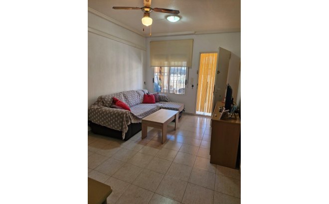 Resale - Bungalow -
Torrevieja - Playa De Los Naufragos