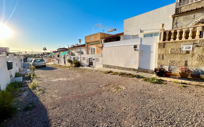 Herverkoop - Town House -
Torrevieja - Costa Blanca