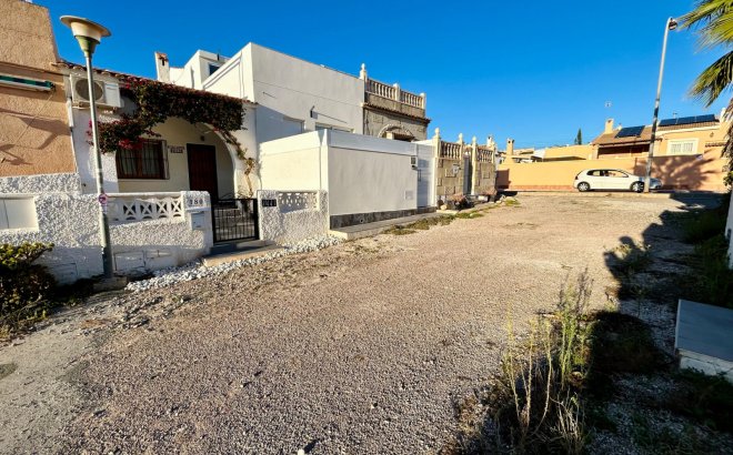 Herverkoop - Town House -
Torrevieja - Costa Blanca