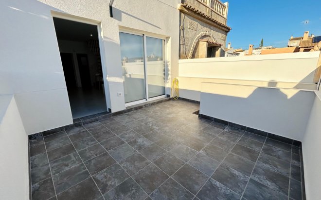 Herverkoop - Town House -
Torrevieja - Costa Blanca