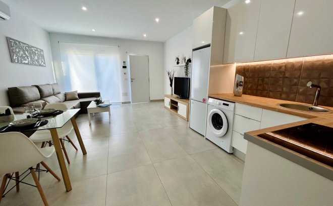 Herverkoop - Town House -
Torrevieja - Costa Blanca