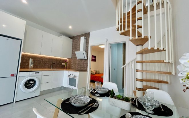 Herverkoop - Town House -
Torrevieja - Costa Blanca