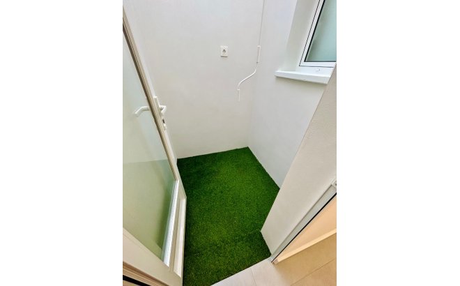 Herverkoop - Town House -
Torrevieja - Costa Blanca