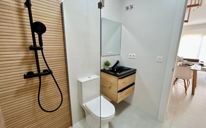 Herverkoop - Town House -
Torrevieja - Costa Blanca