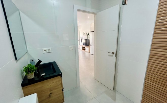 Herverkoop - Town House -
Torrevieja - Costa Blanca