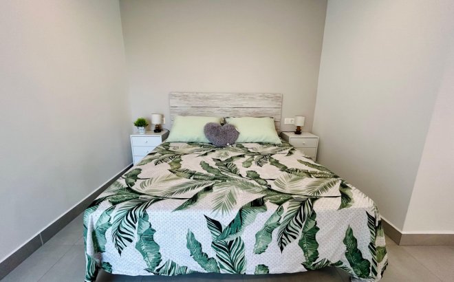 Herverkoop - Town House -
Torrevieja - Costa Blanca