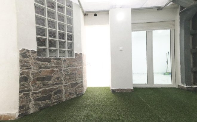 Resale - Apartment -
Torrevieja - Playa De Los Naufragos