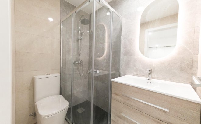 Resale - Apartment -
Torrevieja - Playa De Los Naufragos