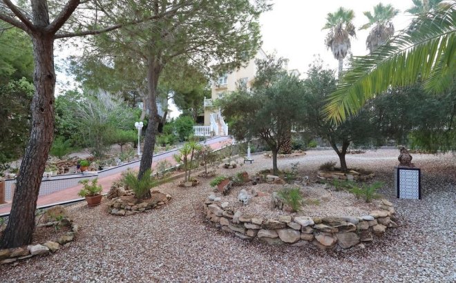 Resale - Villa -
Orihuela Costa - Costa Blanca