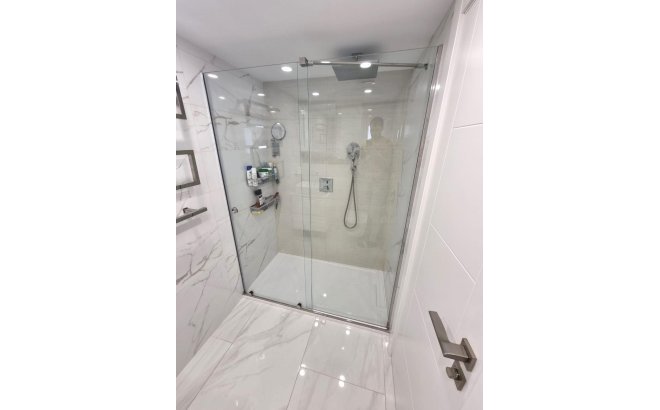 Herverkoop - Appartement -
Torrevieja - Centro